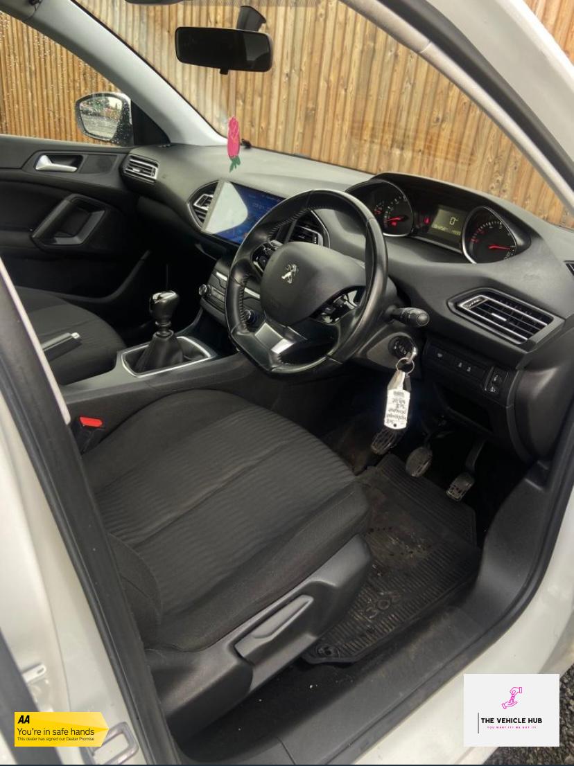 Peugeot 308 1.5 Hatchback (2017 - 2022)