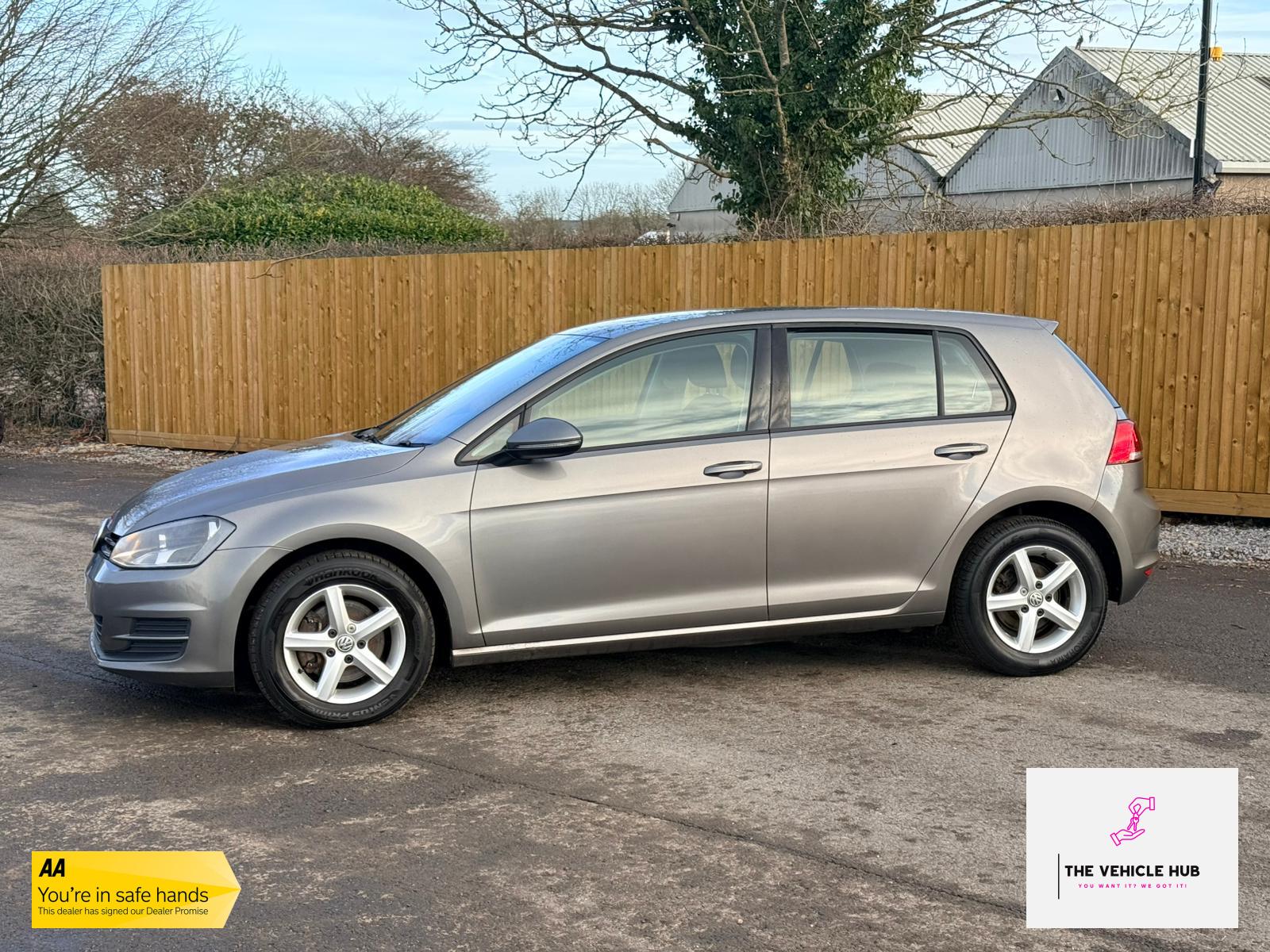 Volkswagen Golf 1.6 TDI BlueMotion Tech S Hatchback 5dr Diesel Manual Euro 5 (s/s) (105 ps)