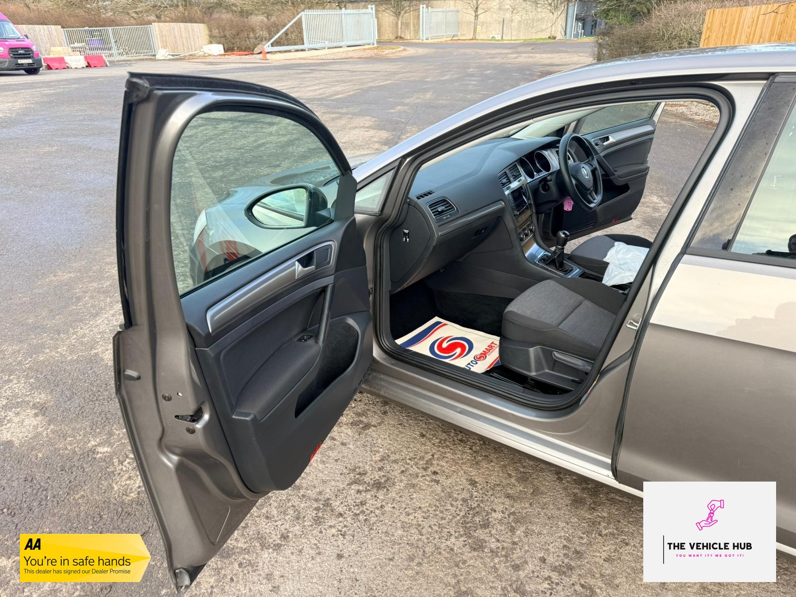 Volkswagen Golf 1.6 TDI BlueMotion Tech S Hatchback 5dr Diesel Manual Euro 5 (s/s) (105 ps)