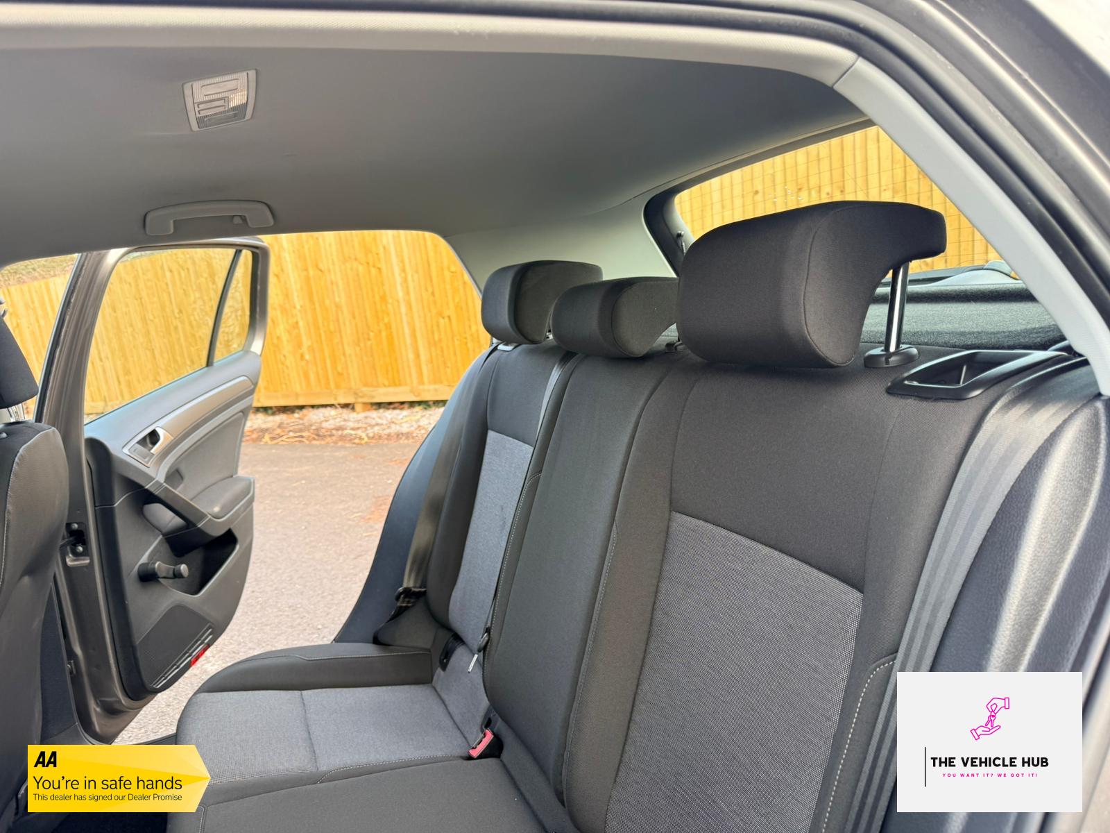 Volkswagen Golf 1.6 TDI BlueMotion Tech S Hatchback 5dr Diesel Manual Euro 5 (s/s) (105 ps)