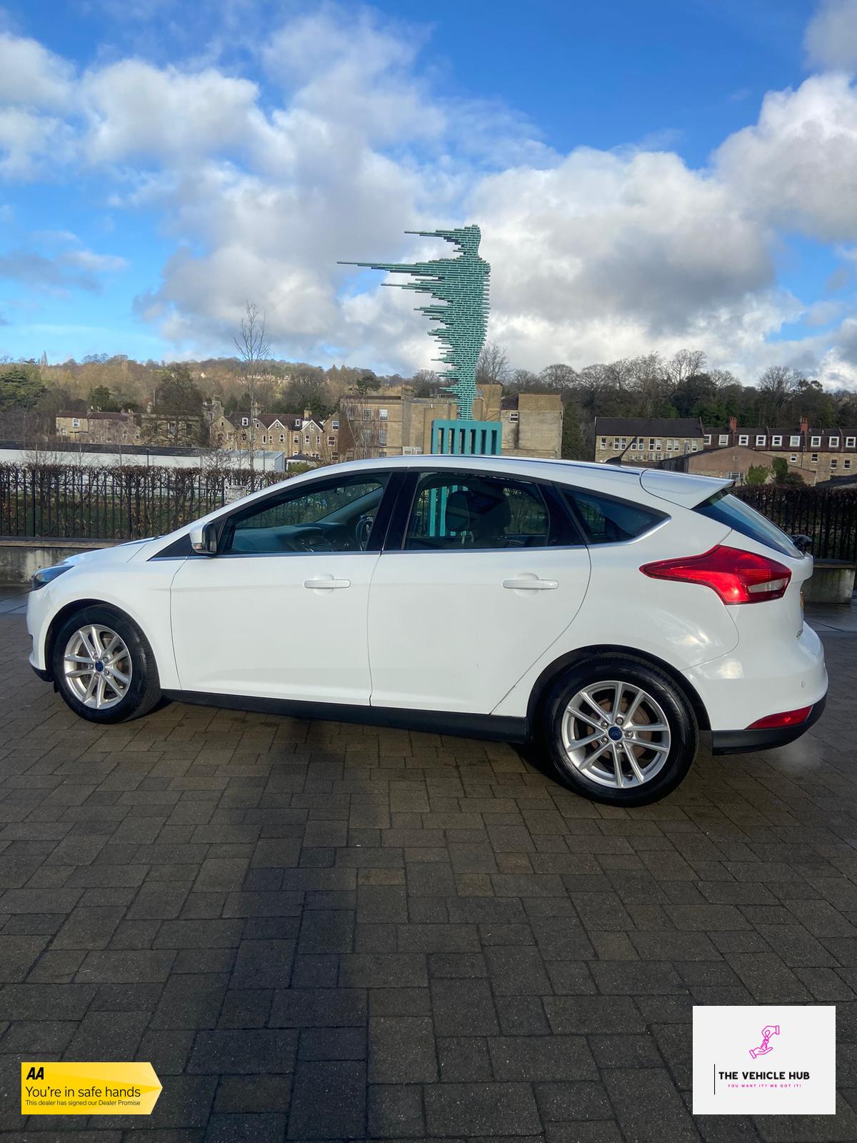 Ford Focus 1.0T EcoBoost Zetec Hatchback 5dr Petrol Manual Euro 6 (s/s) (125 ps)