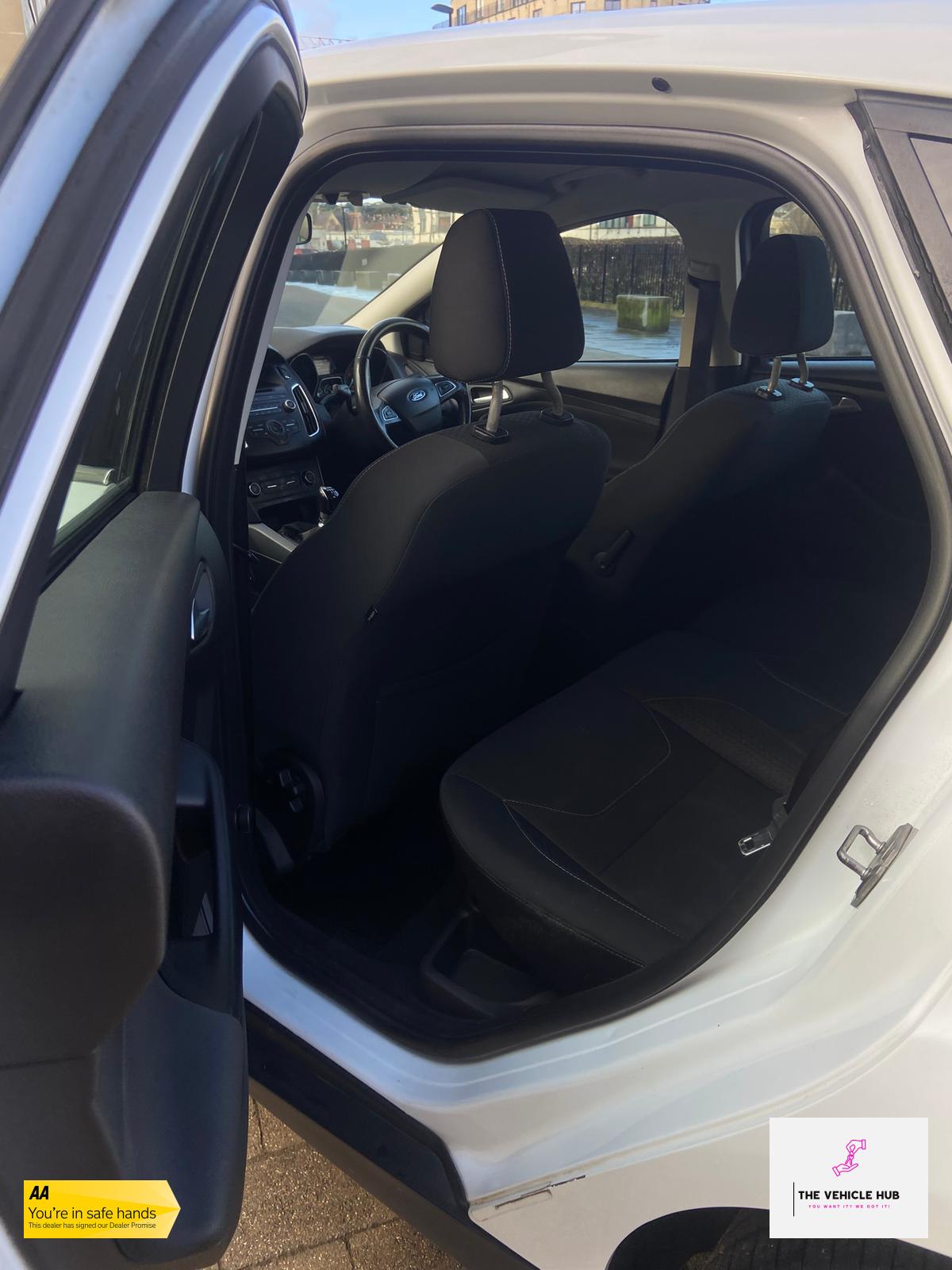 Ford Focus 1.0T EcoBoost Zetec Hatchback 5dr Petrol Manual Euro 6 (s/s) (125 ps)