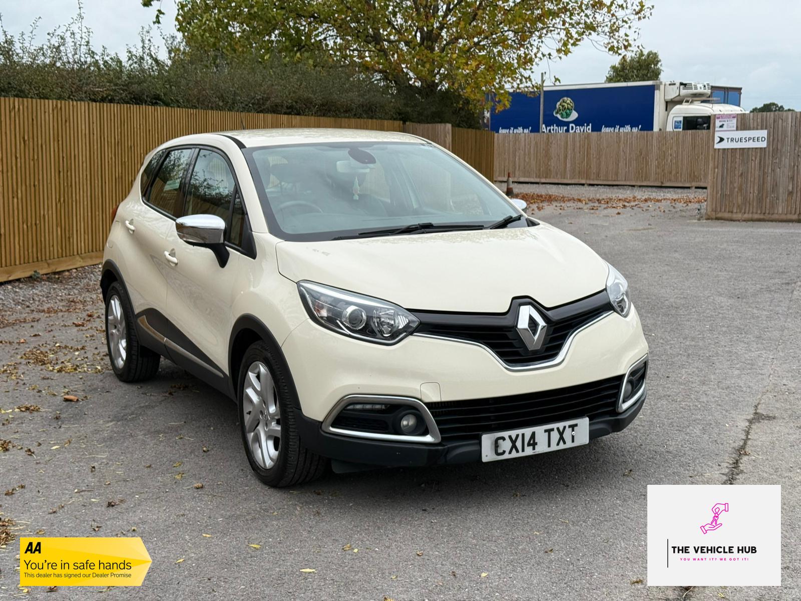 Renault Captur 1.5 dCi ENERGY Dynamique MediaNav SUV 5dr Diesel Manual Euro 5 (s/s) (90 ps)