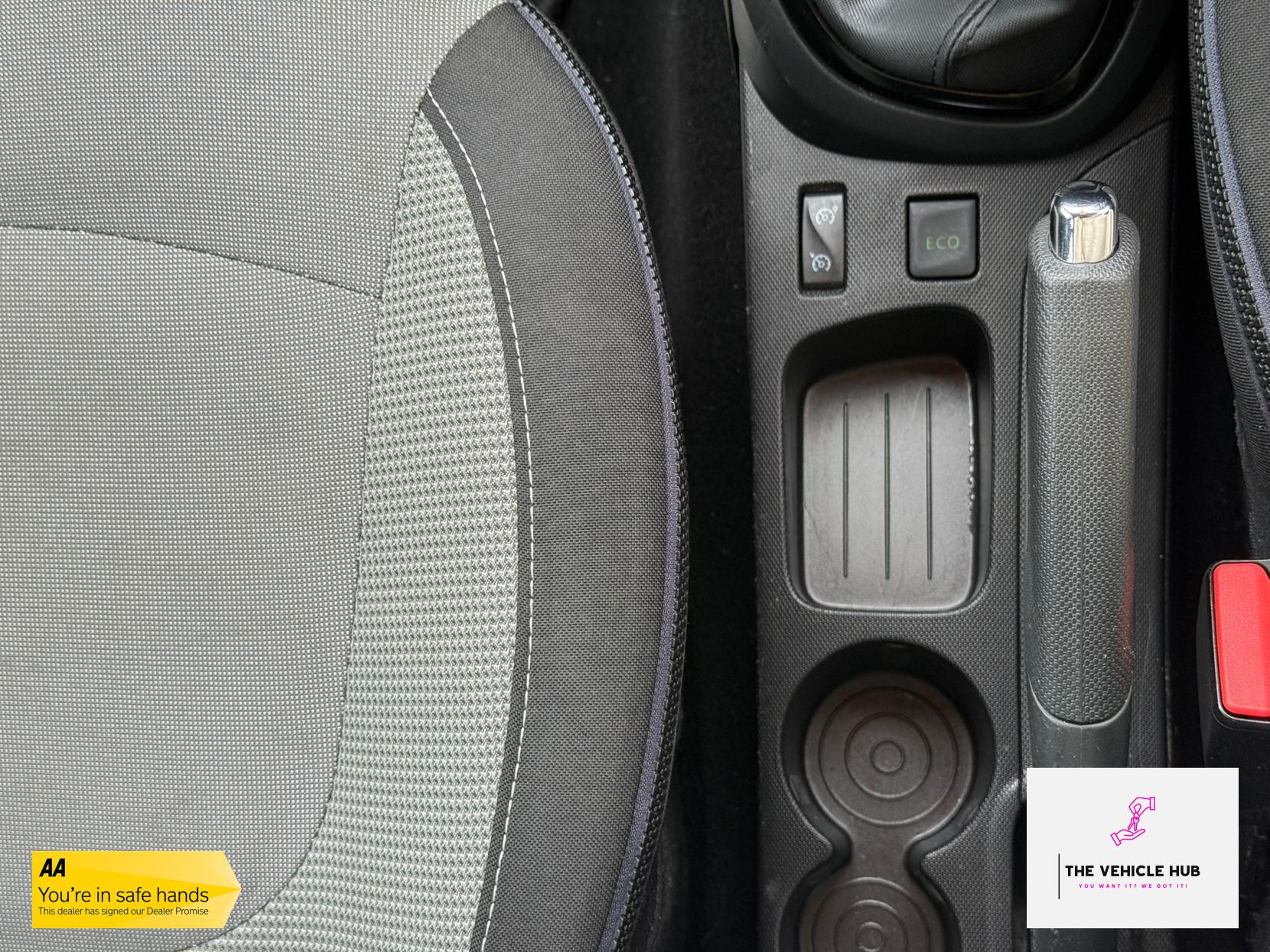 Renault Captur 1.5 dCi ENERGY Dynamique MediaNav SUV 5dr Diesel Manual Euro 5 (s/s) (90 ps)