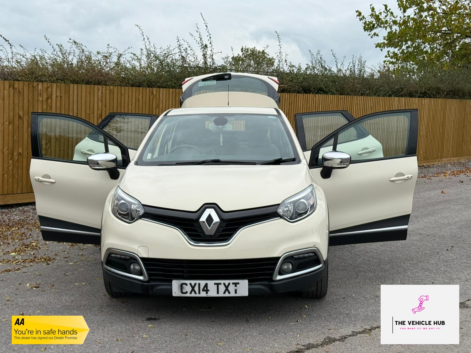 Renault Captur 1.5 dCi ENERGY Dynamique MediaNav SUV 5dr Diesel Manual Euro 5 (s/s) (90 ps)