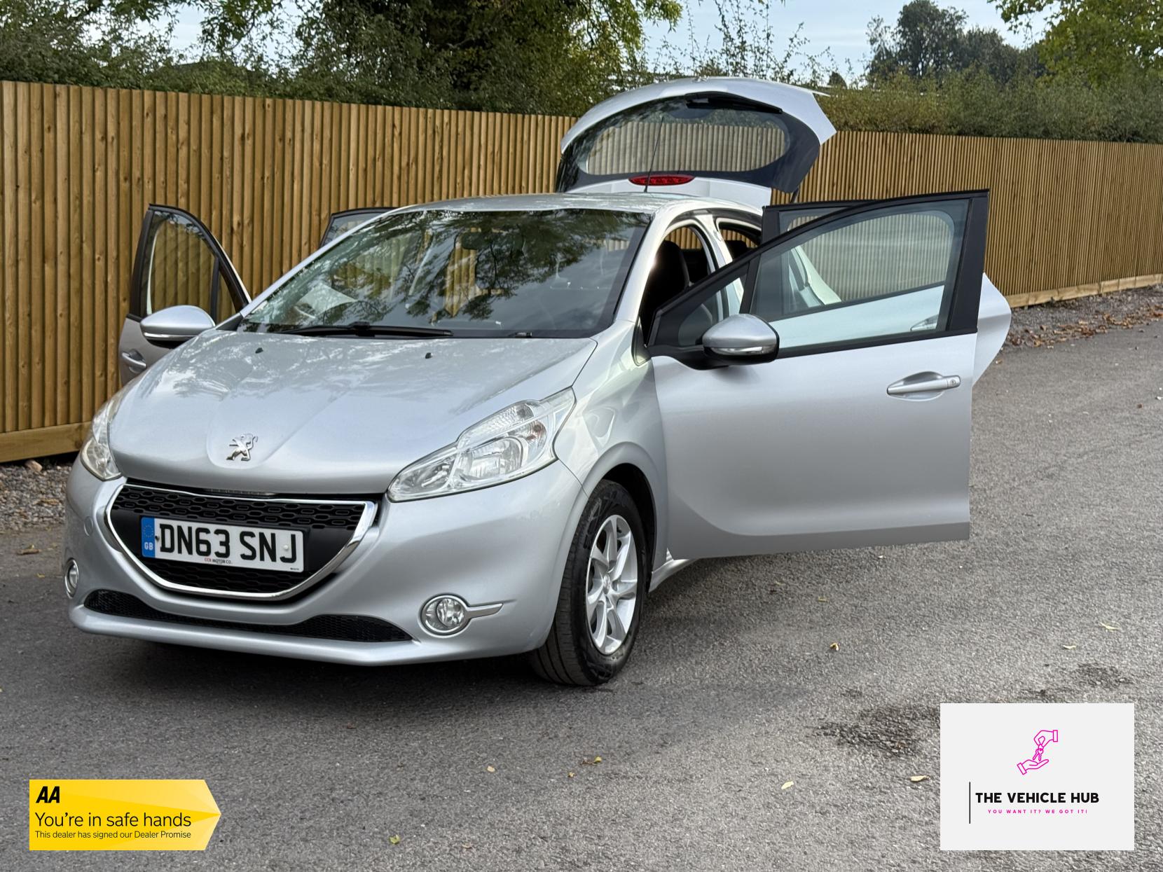 Peugeot 208 1.4 HDi Active Hatchback 5dr Diesel Manual Euro 5 (70 ps)