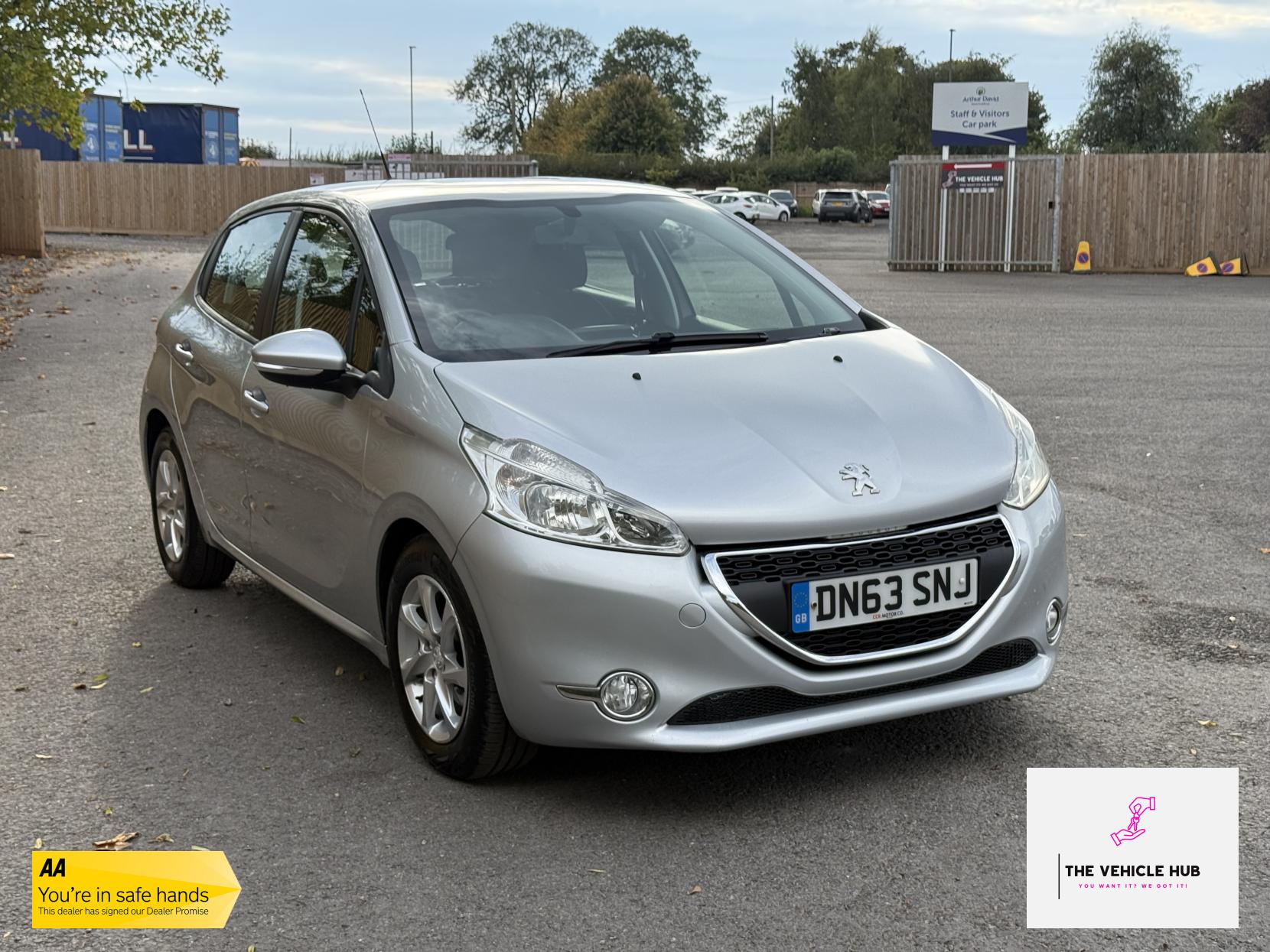 Peugeot 208 1.4 HDi Active Hatchback 5dr Diesel Manual Euro 5 (70 ps)