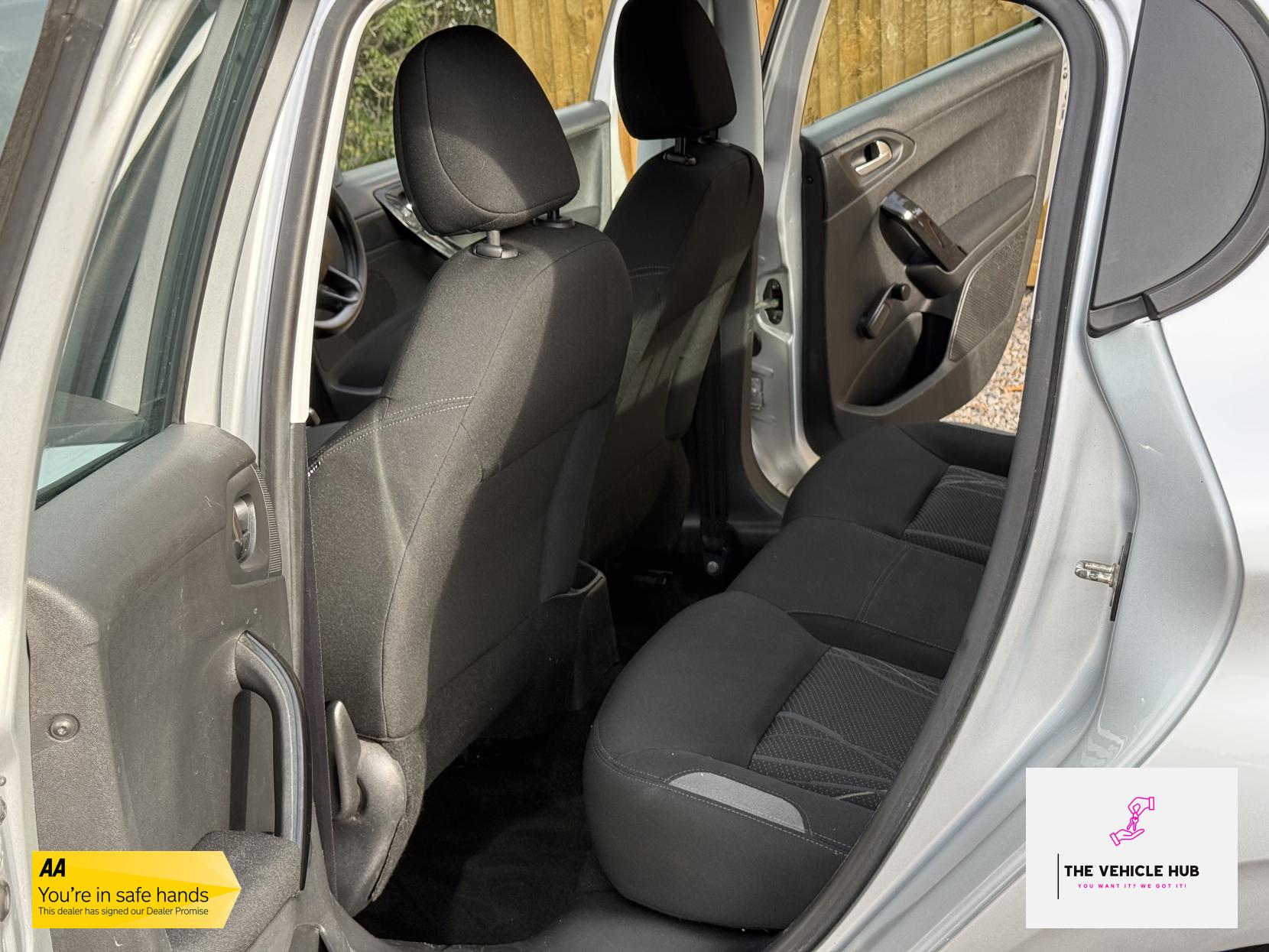 Peugeot 208 1.4 HDi Active Hatchback 5dr Diesel Manual Euro 5 (70 ps)