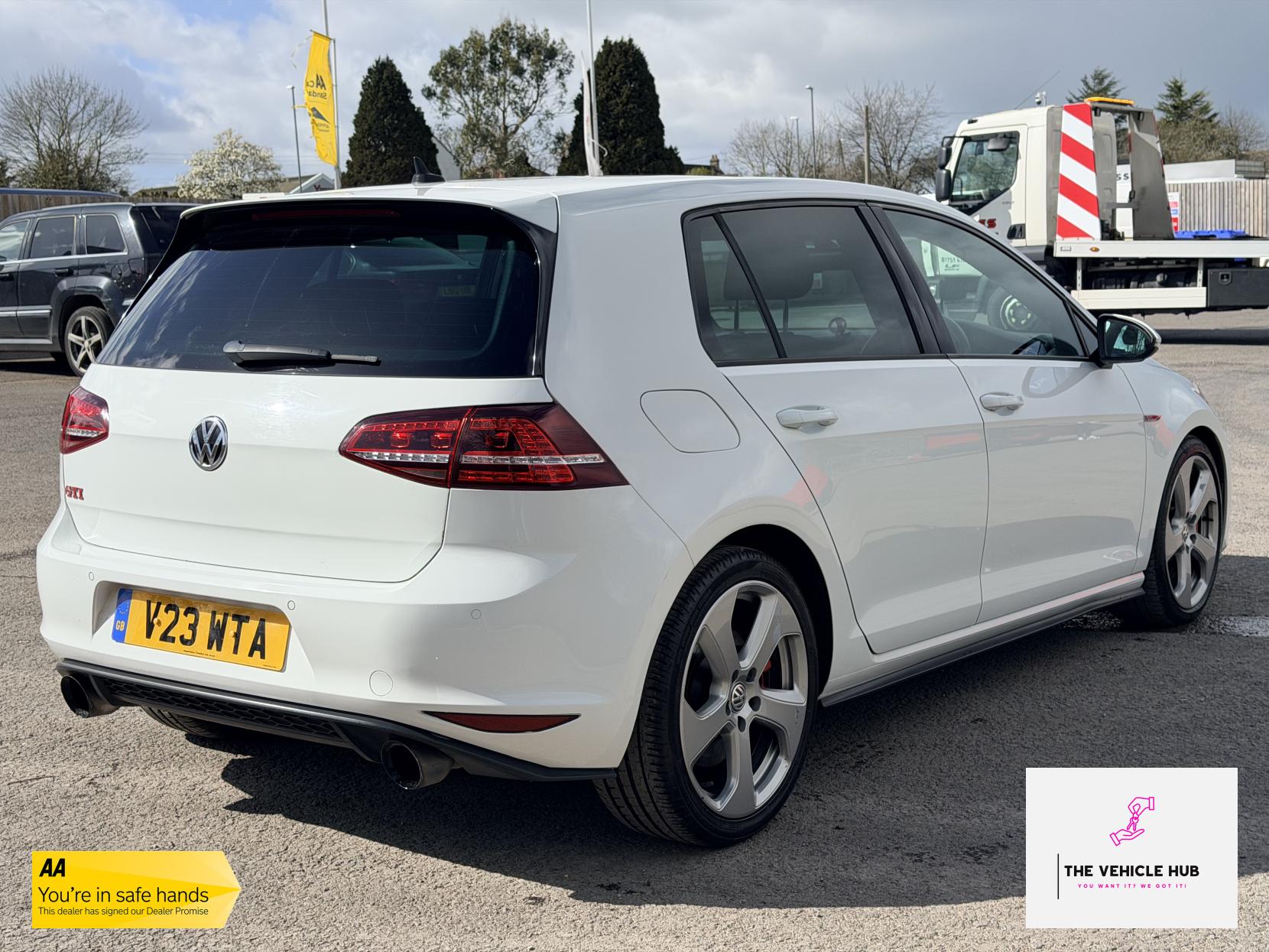 Volkswagen Golf 2.0 TSI BlueMotion Tech GTI Performance Hatchback 5dr Petrol DSG Euro 6 (s/s) (230 ps)