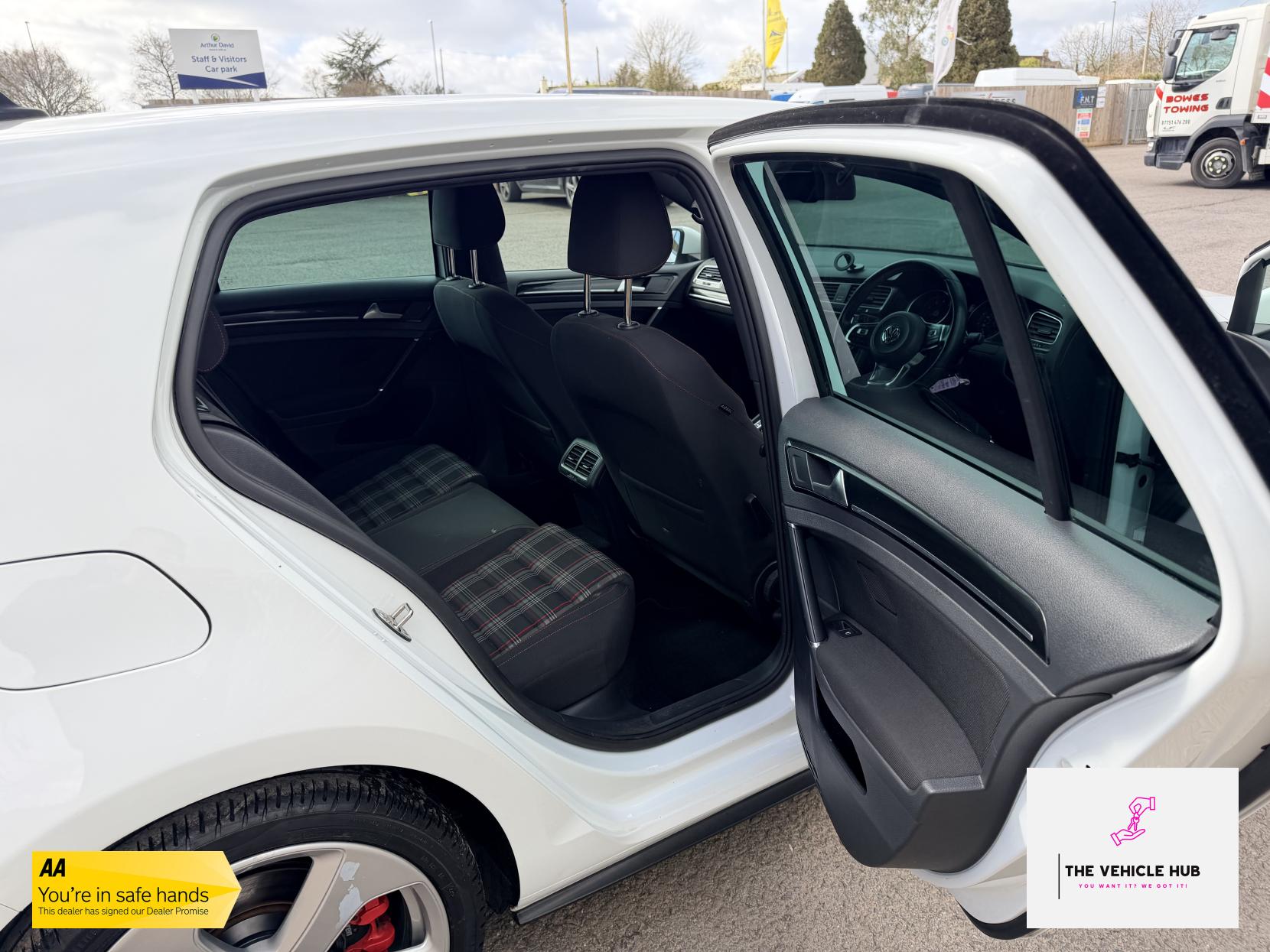 Volkswagen Golf 2.0 TSI BlueMotion Tech GTI Performance Hatchback 5dr Petrol DSG Euro 6 (s/s) (230 ps)