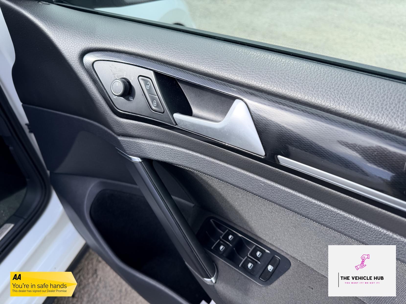 Volkswagen Golf 2.0 TSI BlueMotion Tech GTI Performance Hatchback 5dr Petrol DSG Euro 6 (s/s) (230 ps)