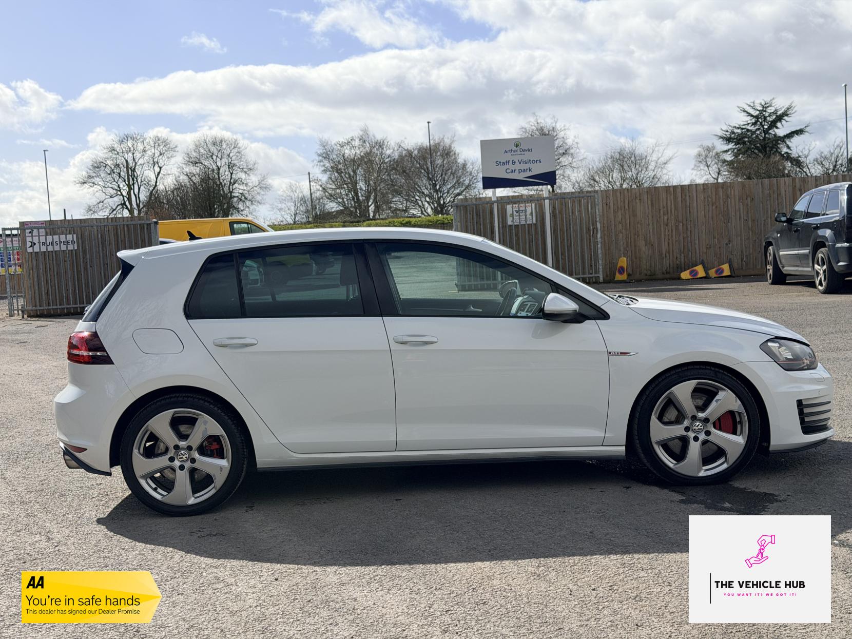 Volkswagen Golf 2.0 TSI BlueMotion Tech GTI Performance Hatchback 5dr Petrol DSG Euro 6 (s/s) (230 ps)