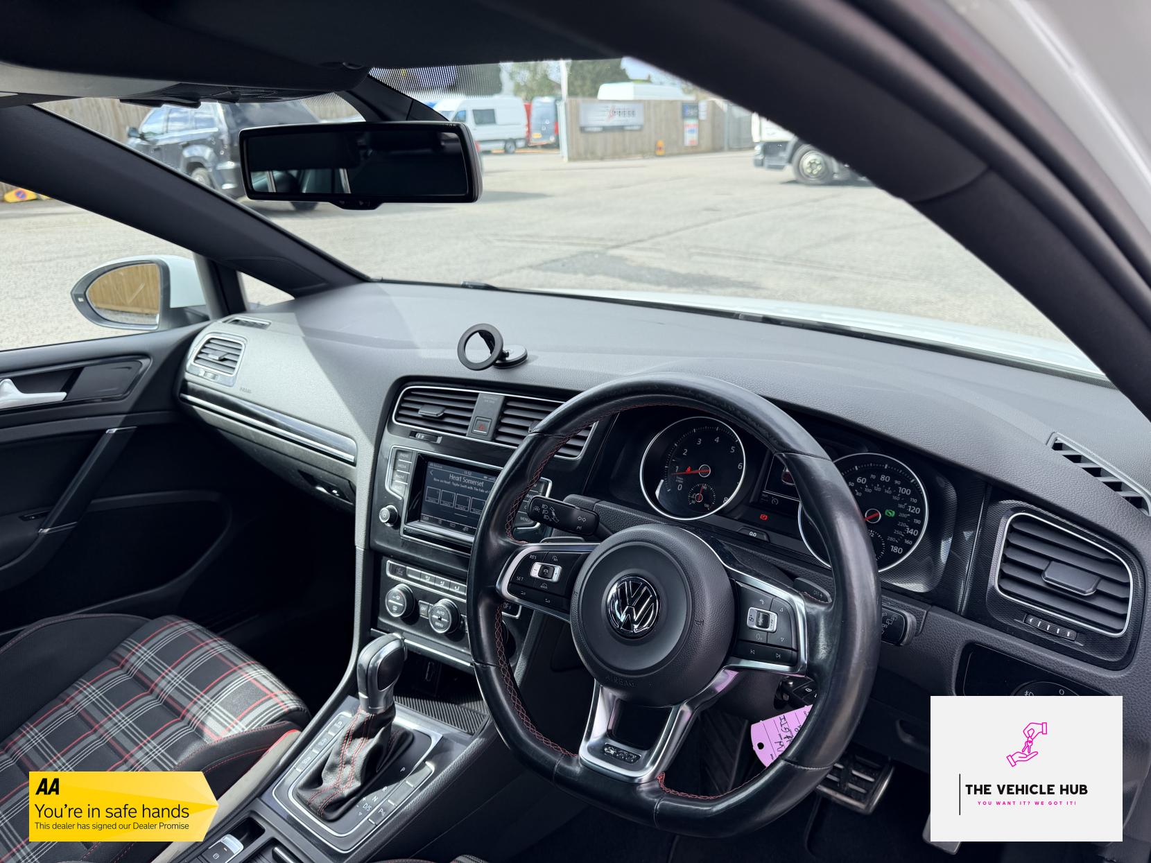 Volkswagen Golf 2.0 TSI BlueMotion Tech GTI Performance Hatchback 5dr Petrol DSG Euro 6 (s/s) (230 ps)