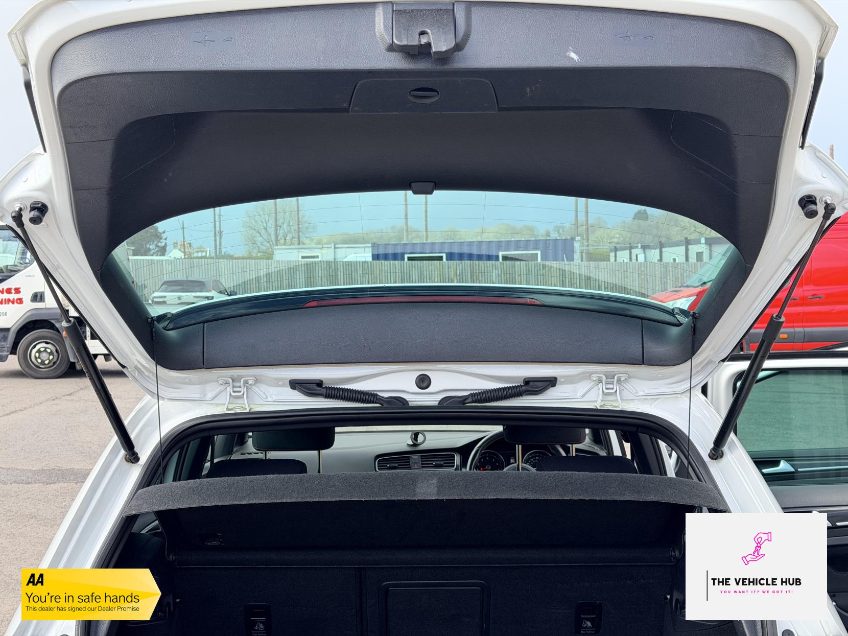 Volkswagen Golf 2.0 TSI BlueMotion Tech GTI Performance Hatchback 5dr Petrol DSG Euro 6 (s/s) (230 ps)