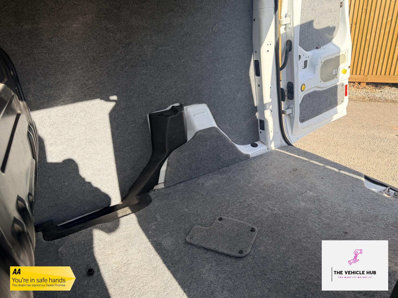 Ford Transit Connect 1.6 TDCi 200 Panel Van 4dr Diesel Manual L1 H1 (124 g/km, 74 bhp)