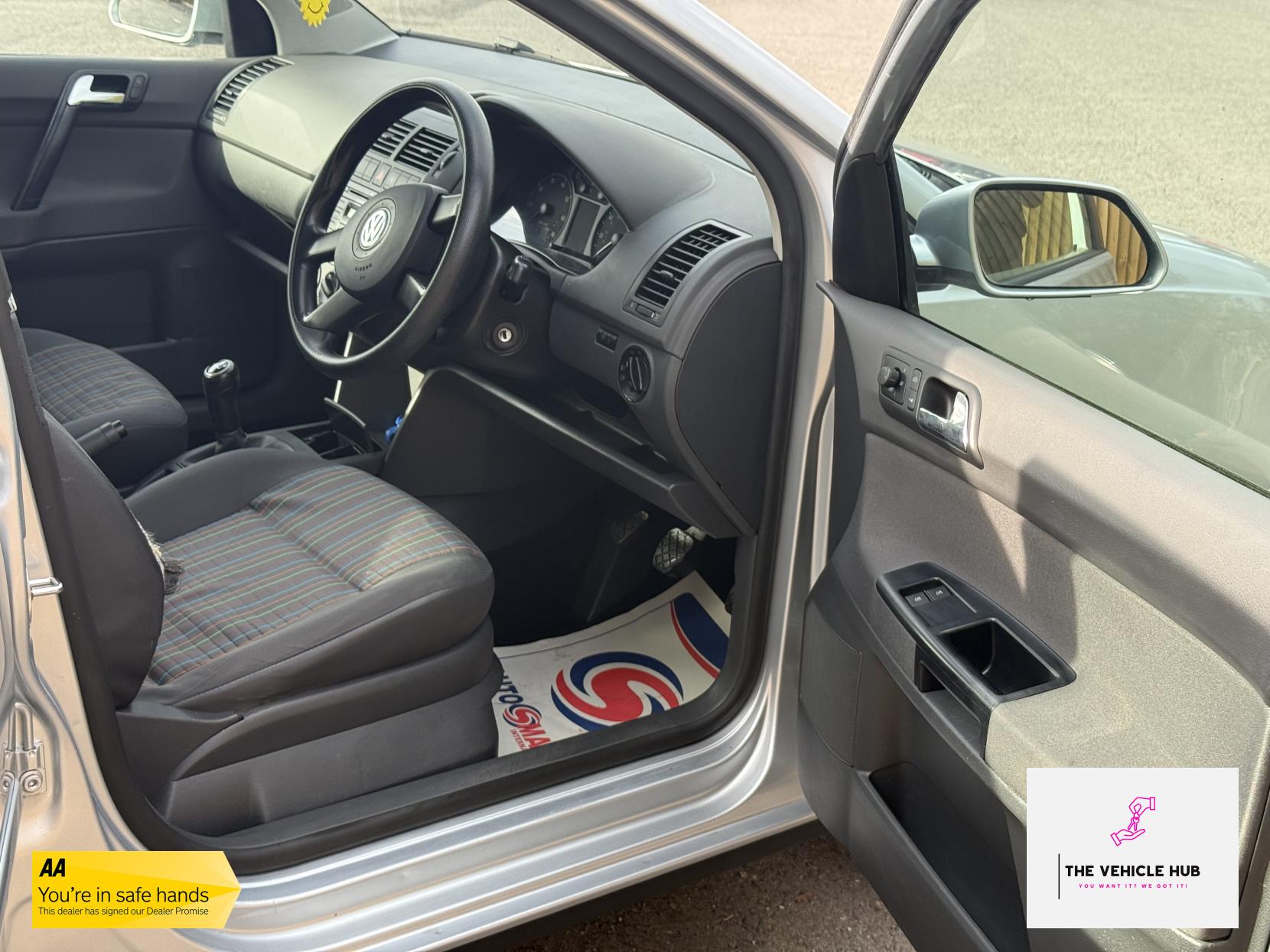 Volkswagen Polo 1.4 S Hatchback 5dr Petrol Manual (158 g/km, 74 bhp)